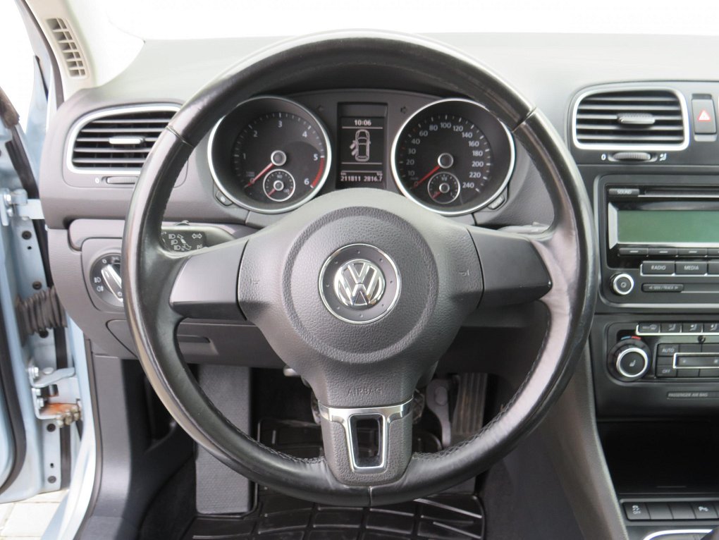 Volkswagen Golf 1.6 TDi 