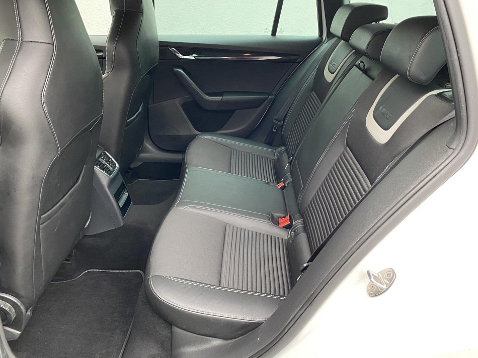 Škoda Octavia III 2.0 TDi RS