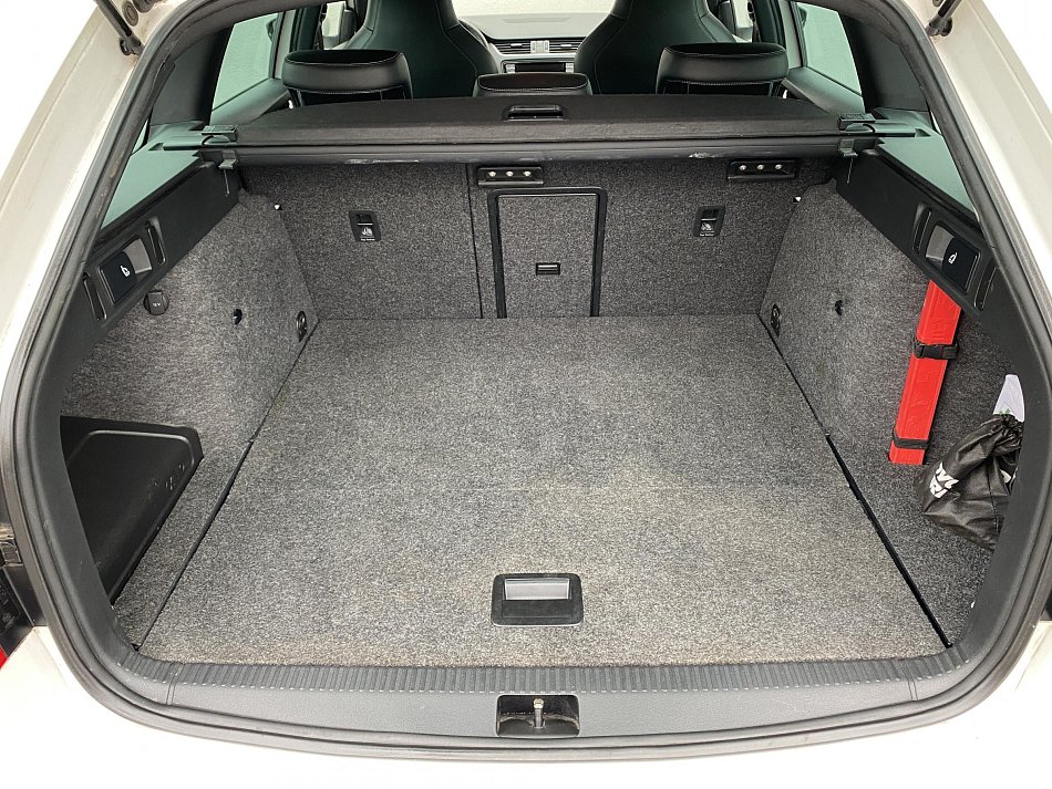 Škoda Octavia III 2.0 TDi RS