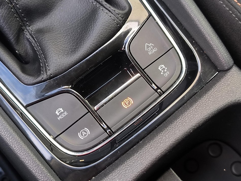 Škoda Karoq 2.0TDi Scout 4x4