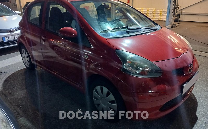 Toyota Aygo 1.0i 