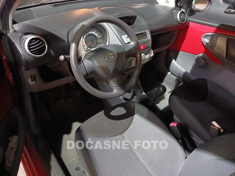 Toyota Aygo 1.0i 
