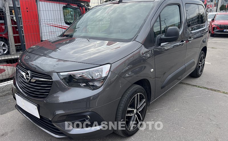 Opel Combo 1.2T Life