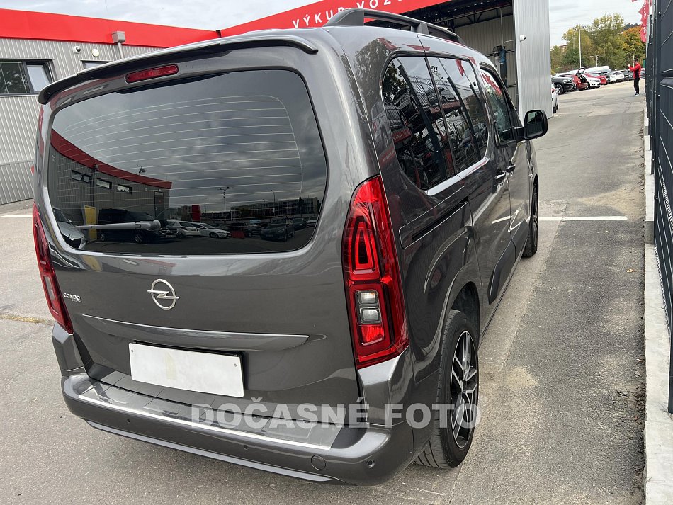 Opel Combo 1.2T Life