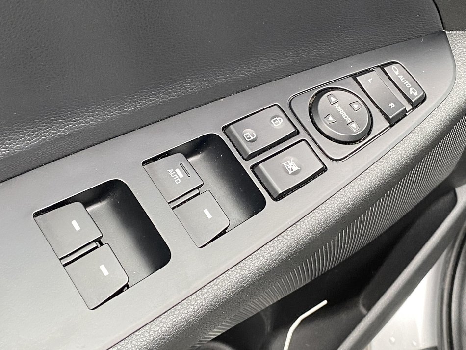 Hyundai Tucson 1.6 T-GDi Trikolor 4WD