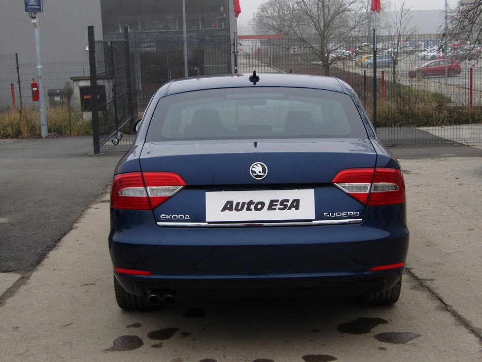 Škoda Superb II 2.0 TDi Elegance 4x4