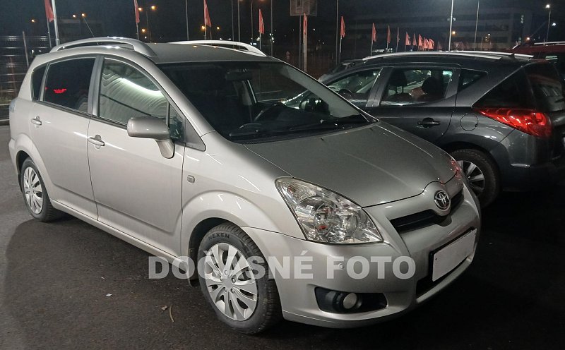 Toyota Corolla Verso 2.2Dd 