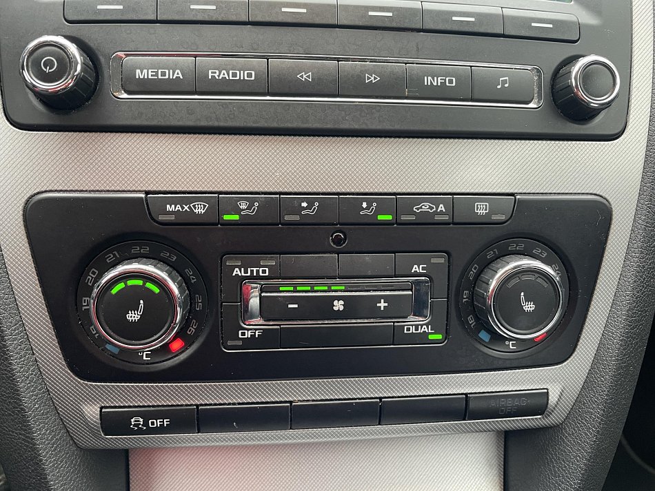 Škoda Octavia II 2.0 TDi Elegance