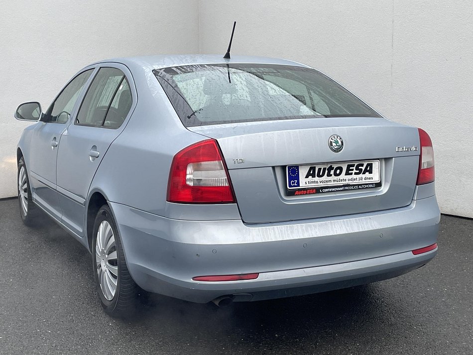 Škoda Octavia II 2.0 TDi Elegance