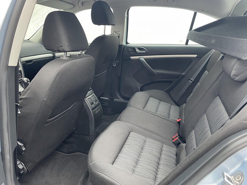 Škoda Octavia II 2.0 TDi Elegance