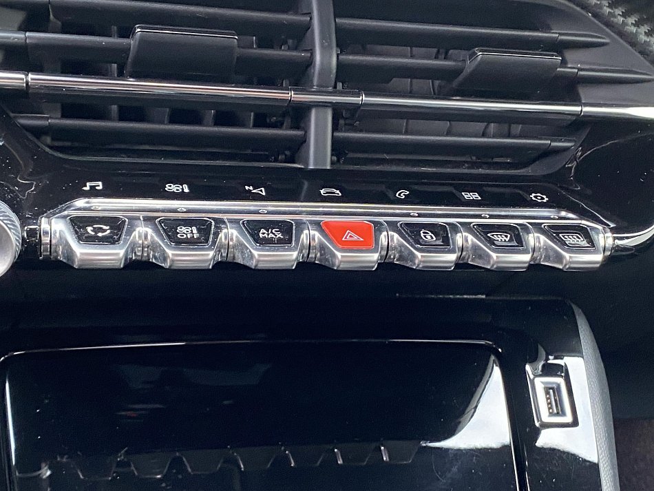 Peugeot 2008 1.2PT GT Line