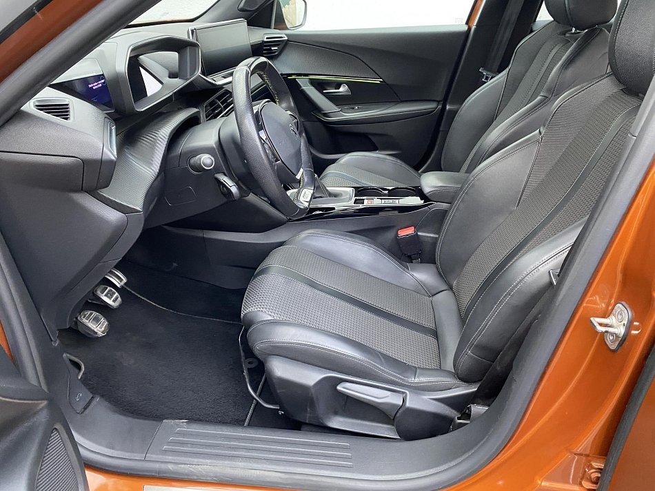 Peugeot 2008 1.2PT GT Line