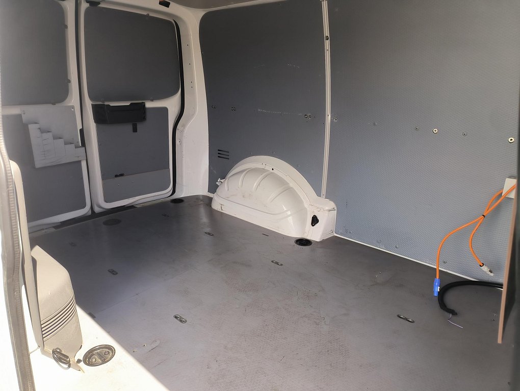 Volkswagen Transporter 2.0TDi  T6.1 L1H1