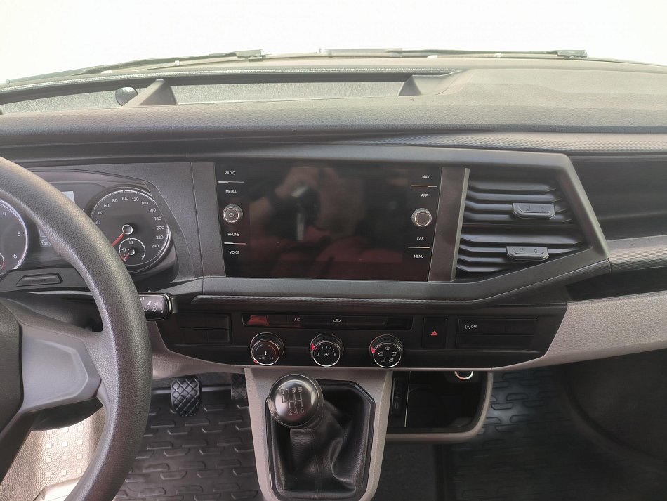 Volkswagen Transporter 2.0TDi  T6.1 L1H1