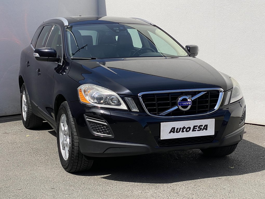 Volvo XC60 2.4 D3 Summum AWD