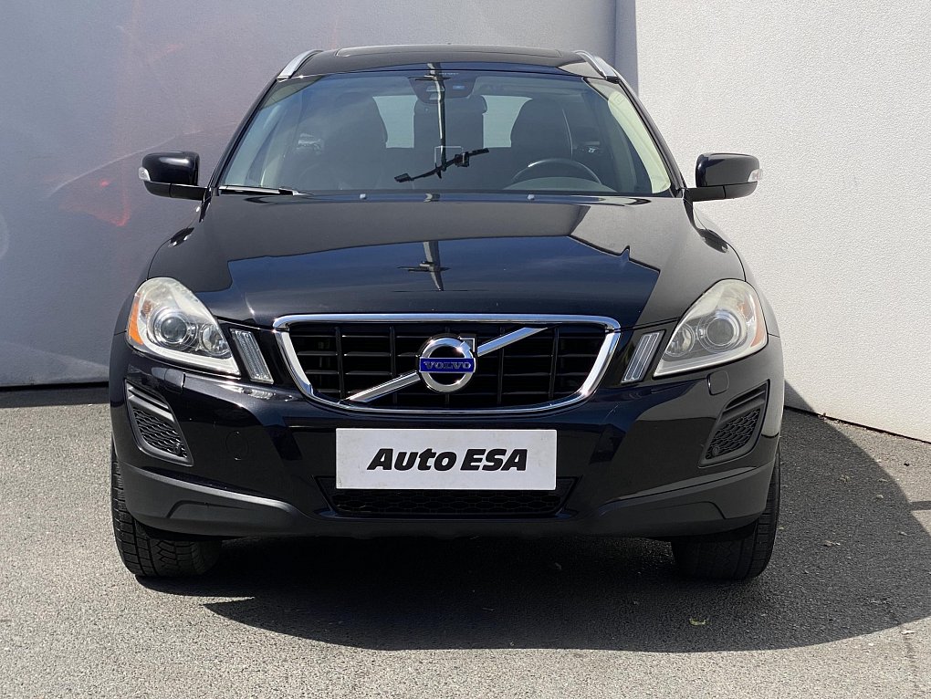Volvo XC60 2.4 D3 Summum AWD