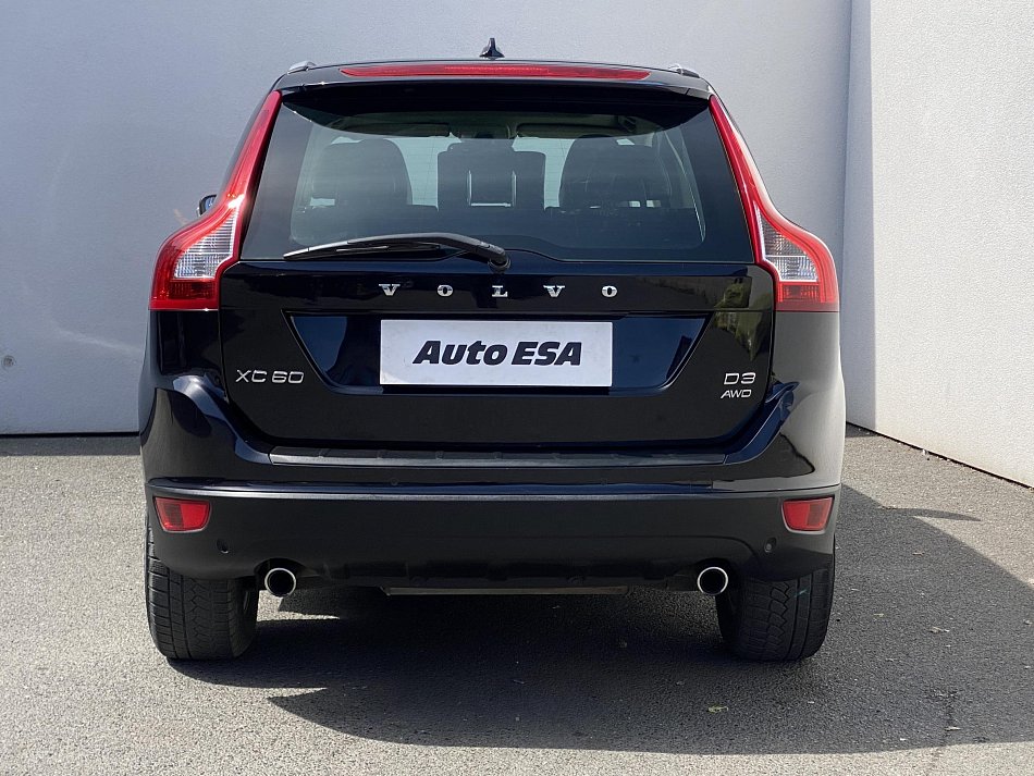 Volvo XC60 2.4 D3 Summum AWD