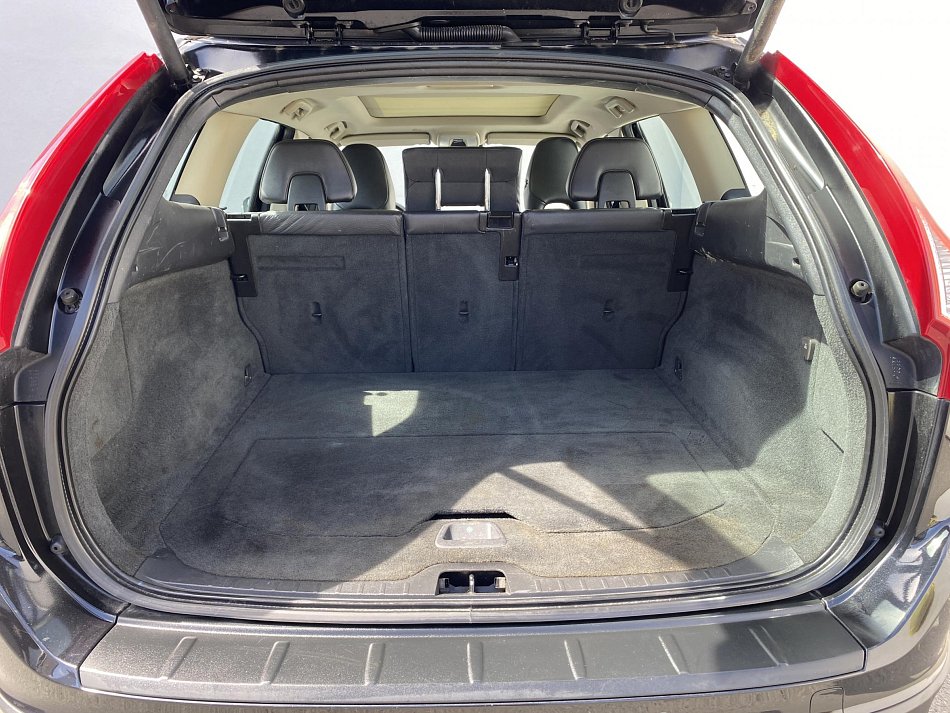 Volvo XC60 2.4 D3 Summum AWD