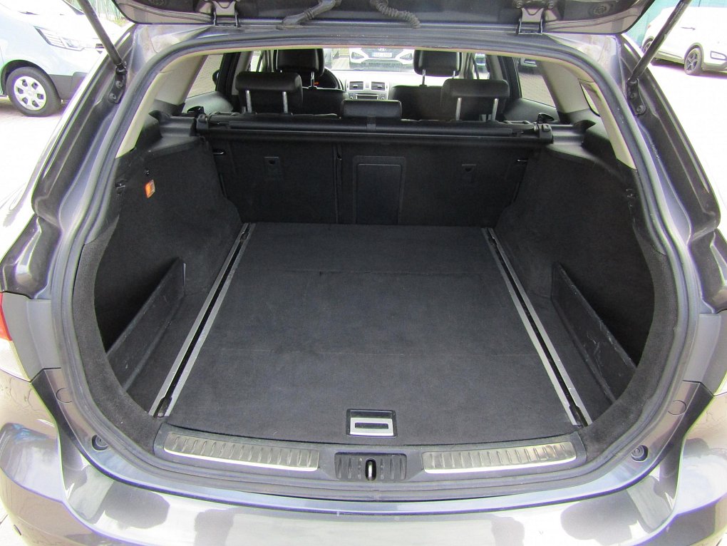 Toyota Avensis 2.0 D4-D 