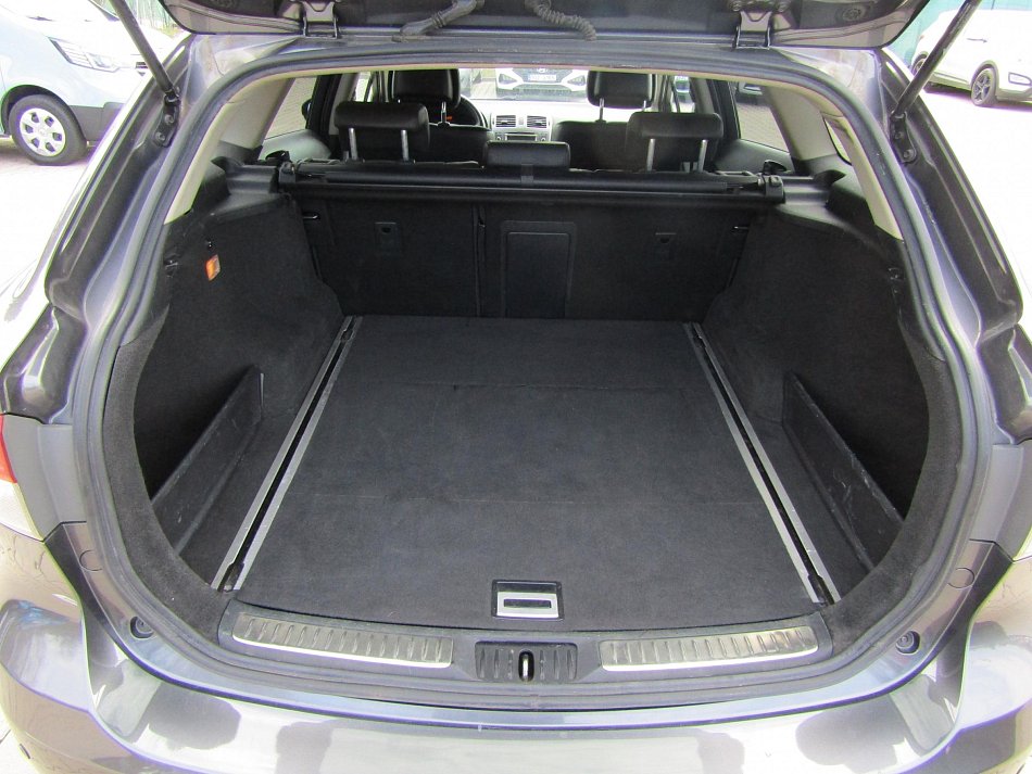 Toyota Avensis 2.0 D4-D 