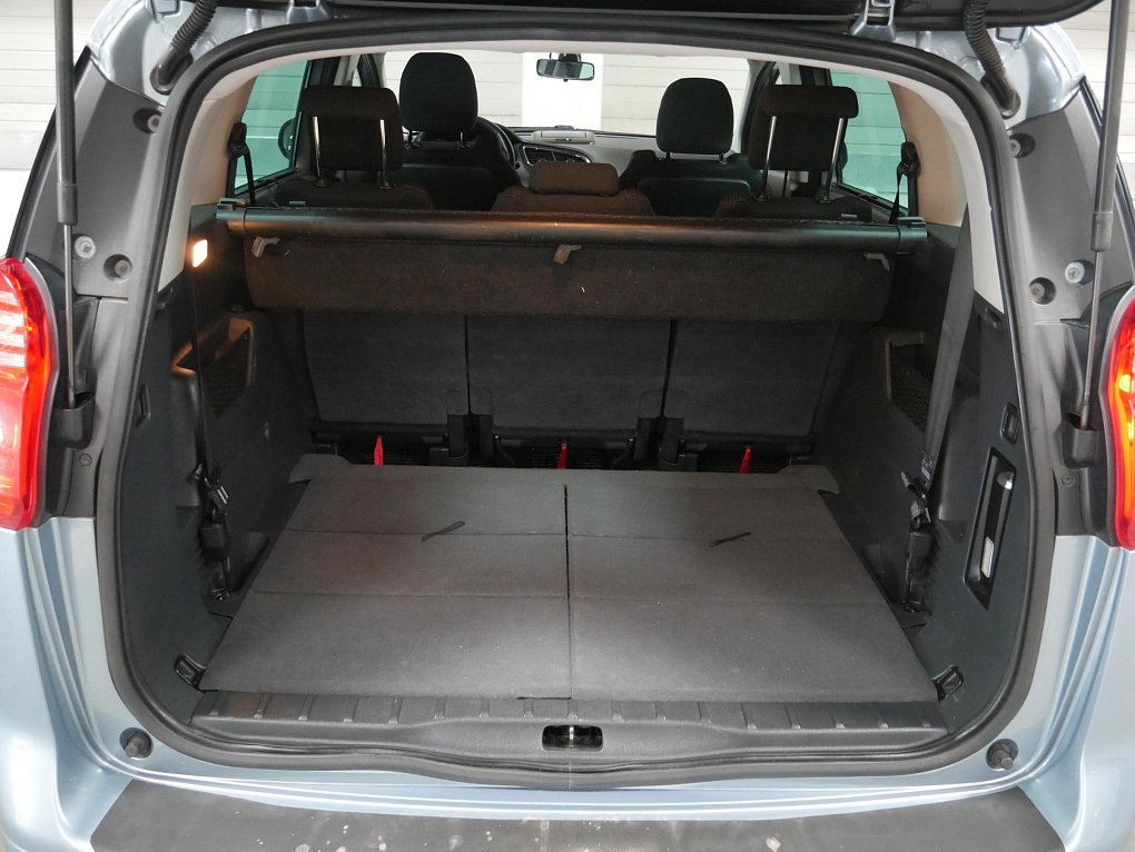 Peugeot 5008 2.0 HDi 