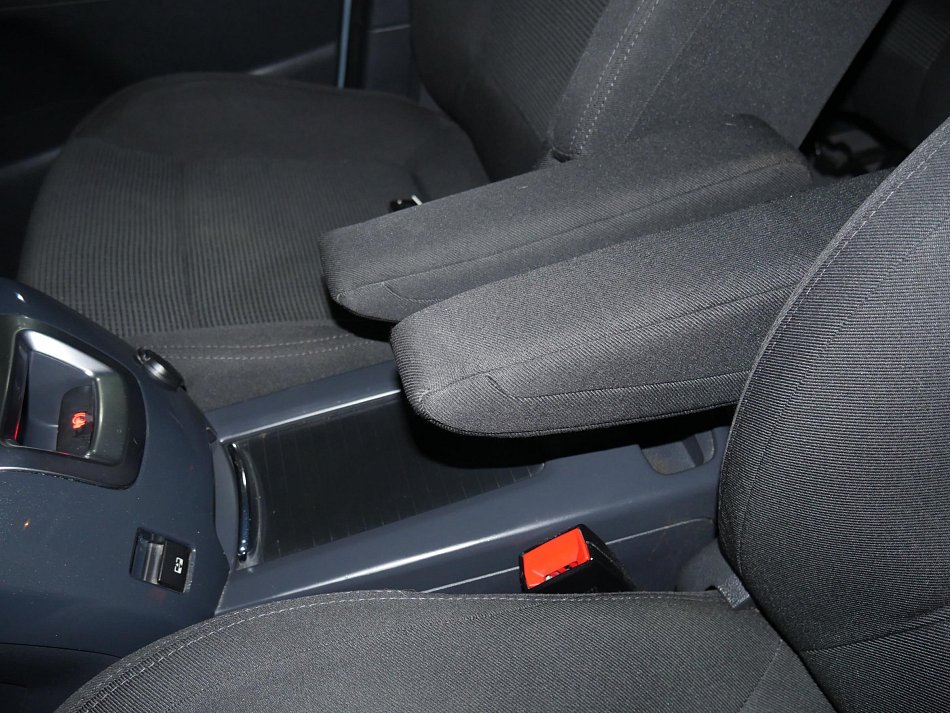 Peugeot 5008 2.0 HDi 