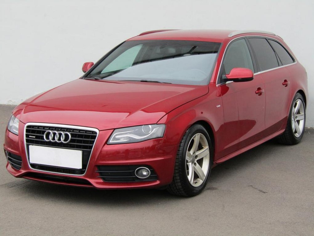 Audi A4 2.0 TDi S-line