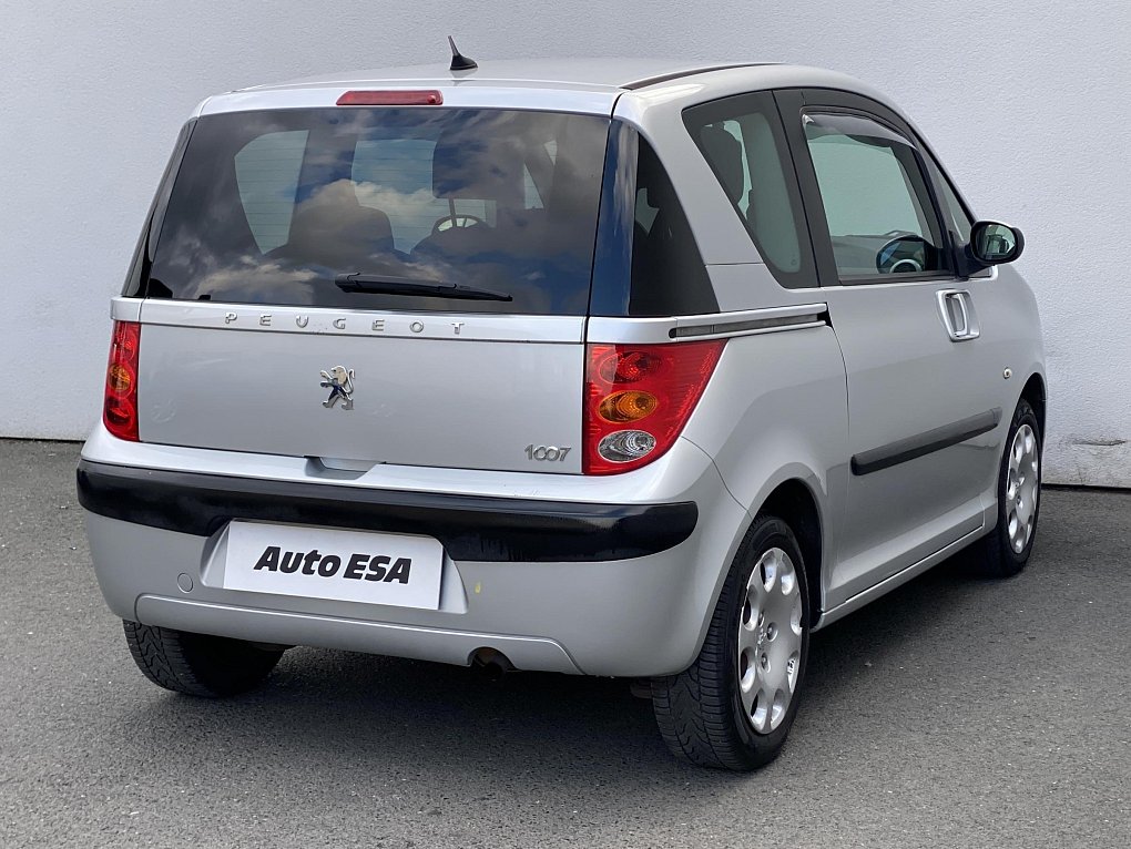Peugeot 1007 1.4i 