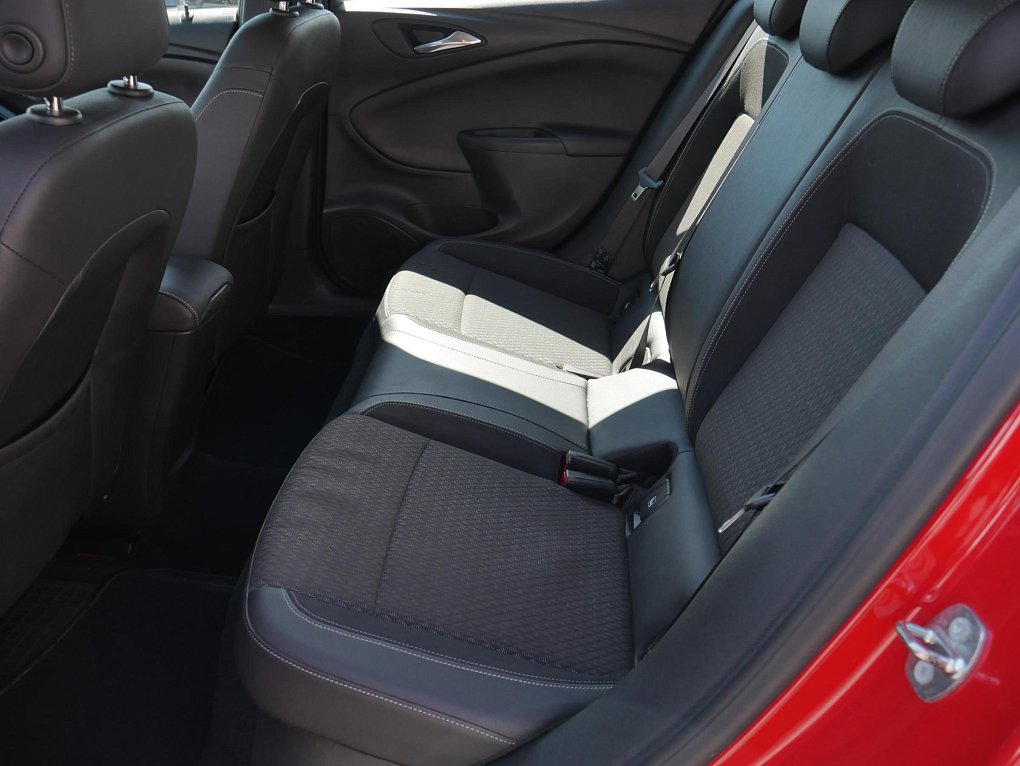Opel Astra 1.4T 