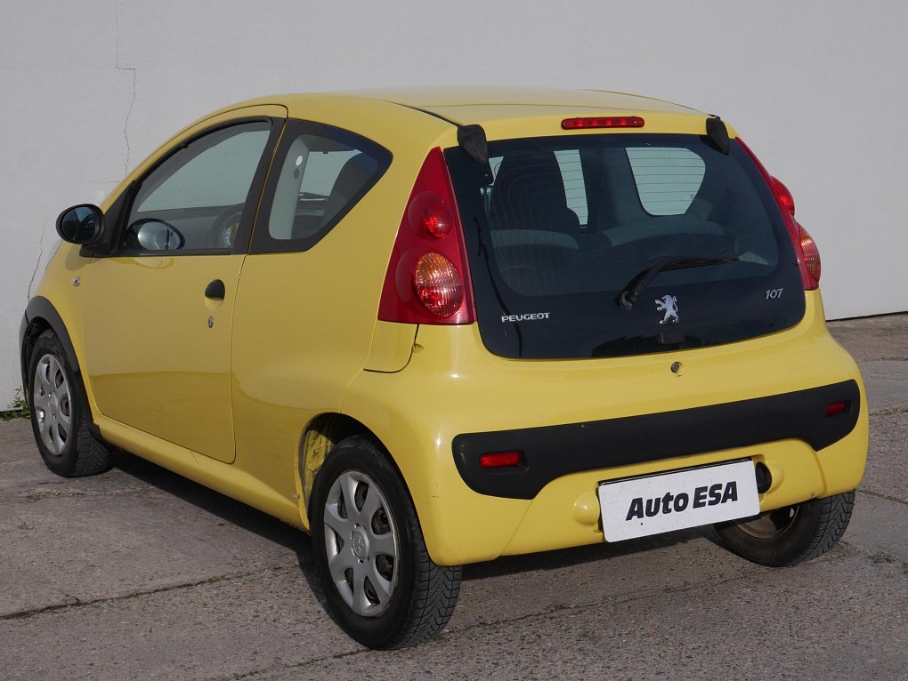 Peugeot 107 1.0i 