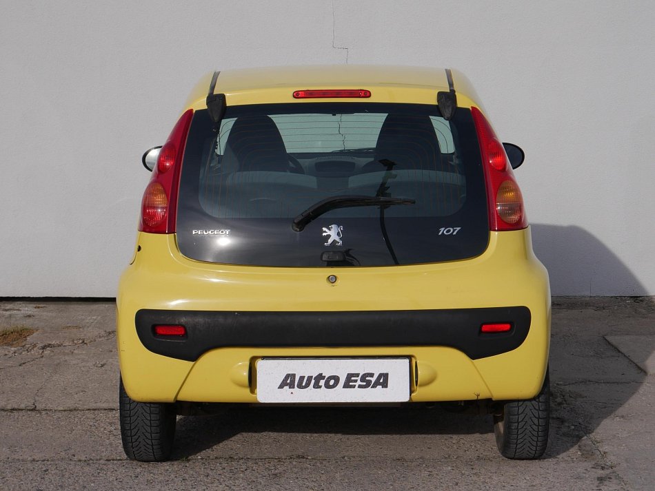 Peugeot 107 1.0i 