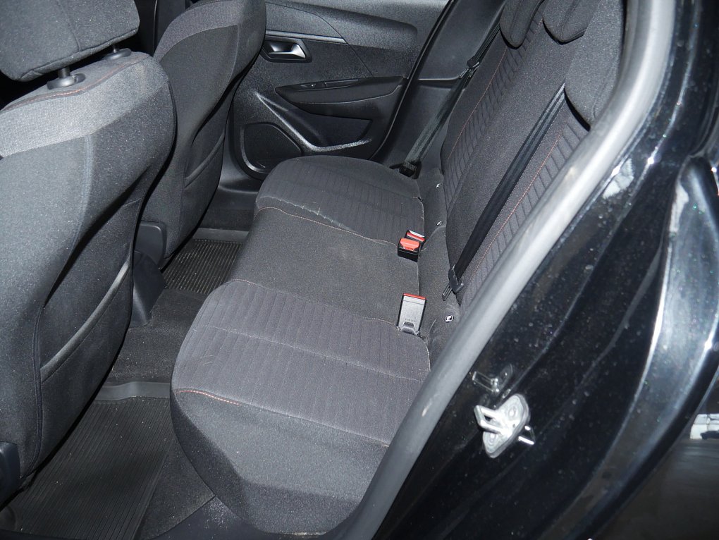 Peugeot 208 1.2PT 