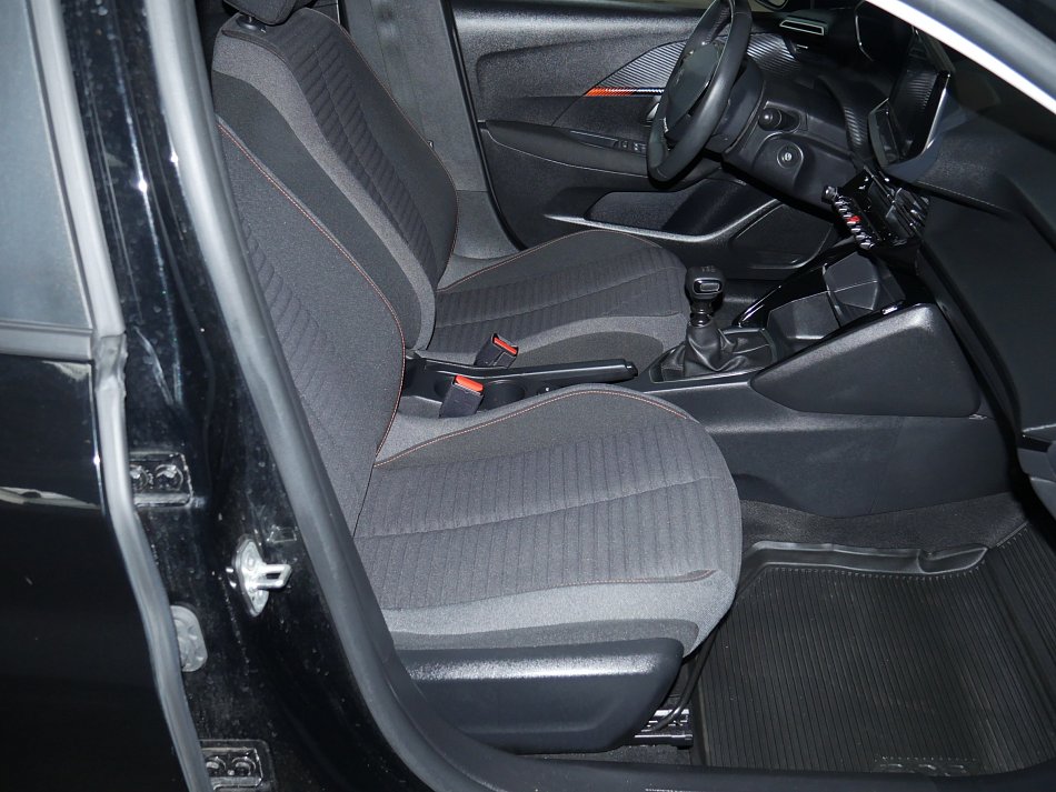 Peugeot 208 1.2PT 