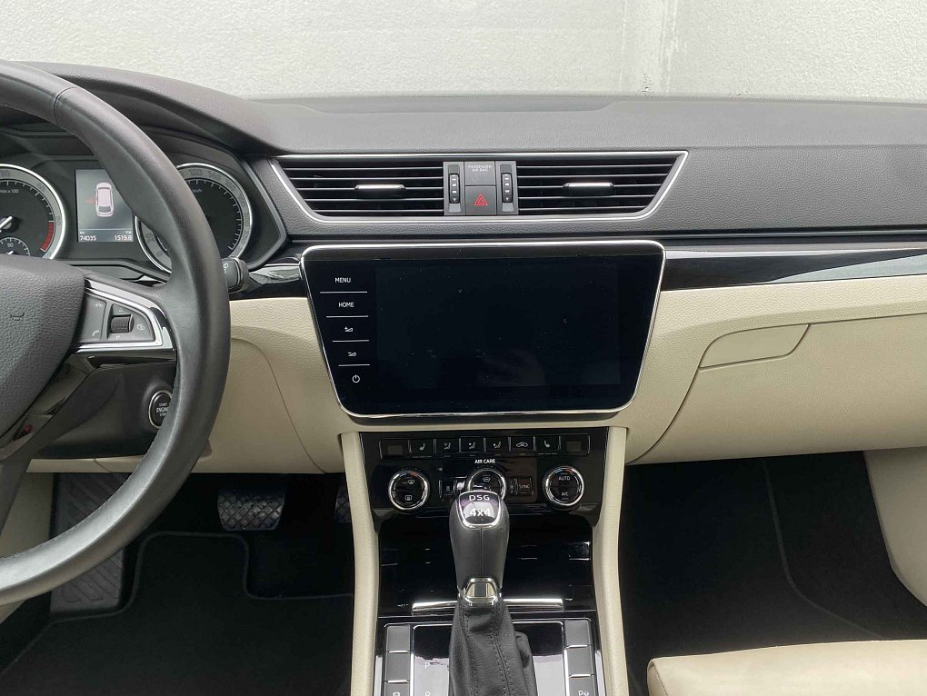 Škoda Superb III 2.0 TDi L&K 4x4
