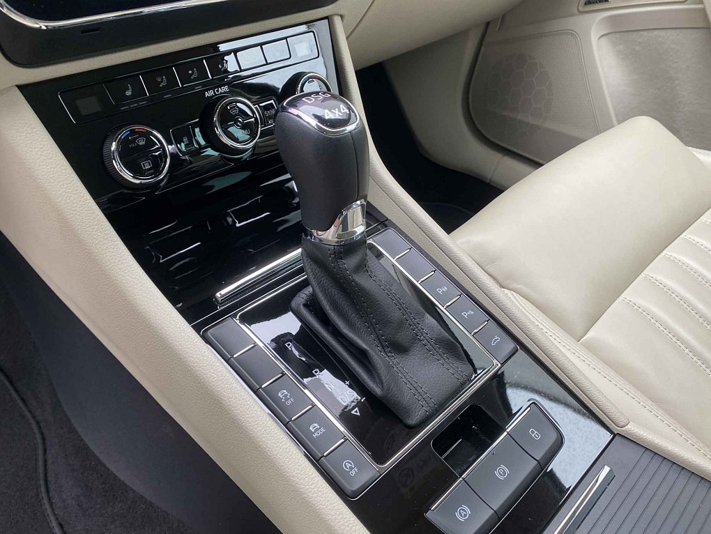 Škoda Superb III 2.0 TDi L&K 4x4