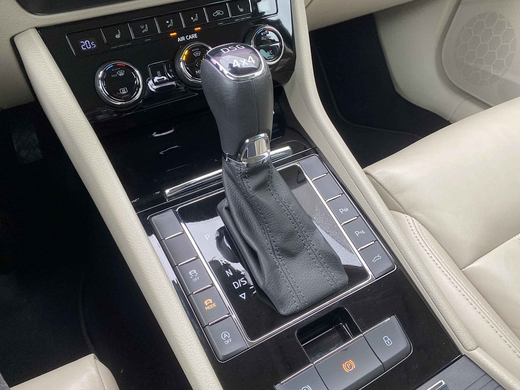 Škoda Superb III 2.0 TDi L&K 4x4