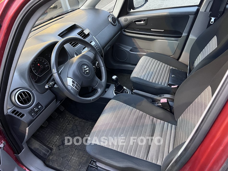Suzuki SX4 1.6i 
