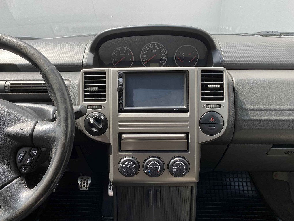 Nissan X-Trail 2.2 D  4x4
