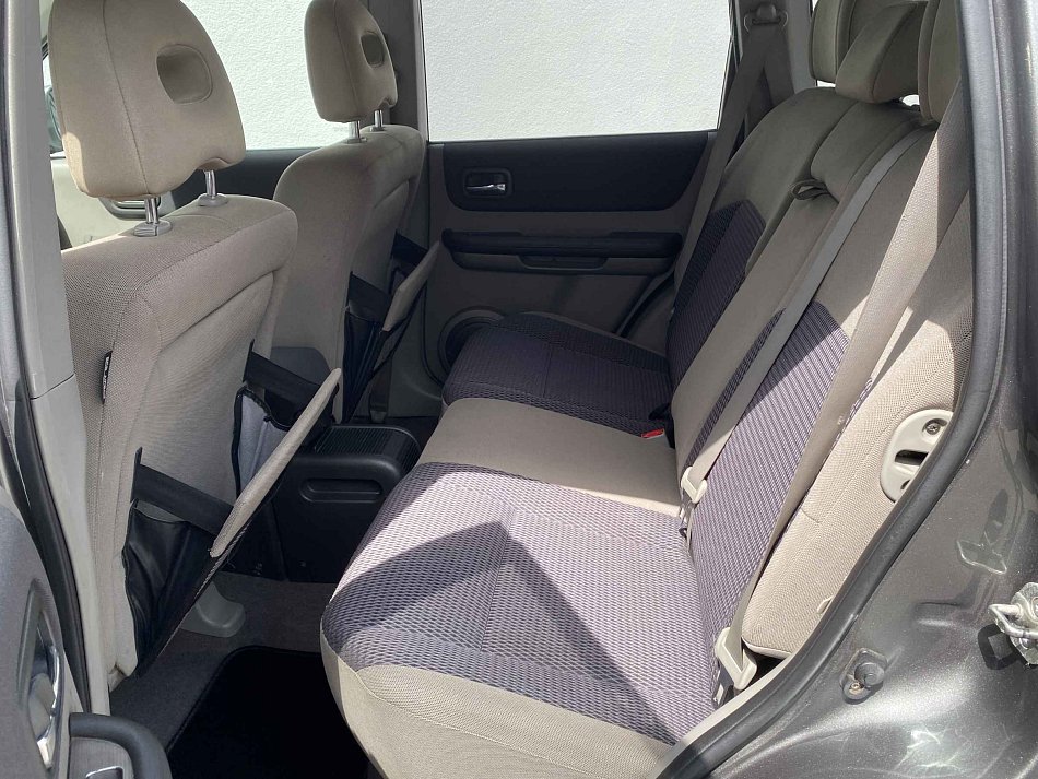 Nissan X-Trail 2.2 D  4x4