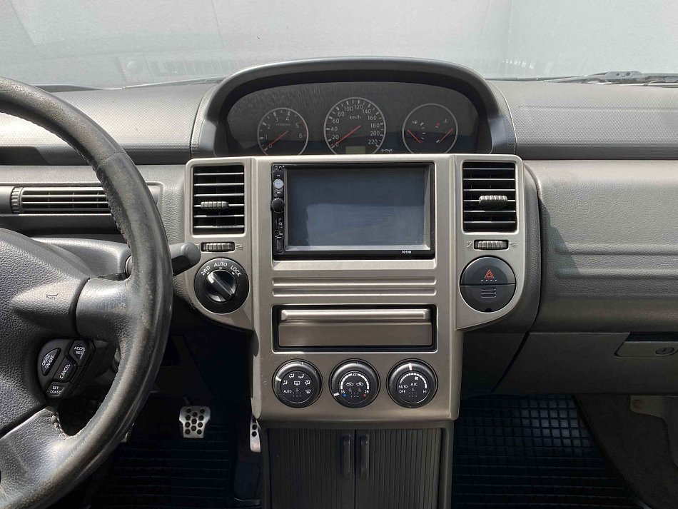 Nissan X-Trail 2.2 D  4x4