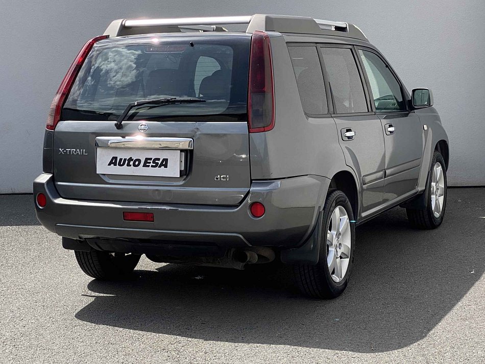 Nissan X-Trail 2.2 D  4x4