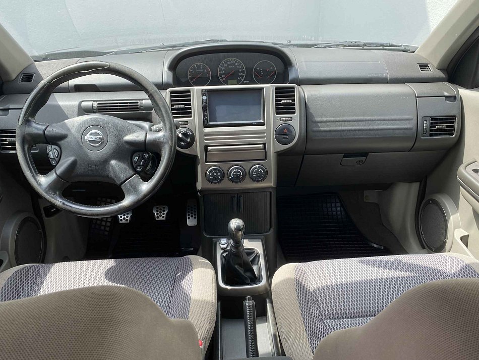 Nissan X-Trail 2.2 D  4x4