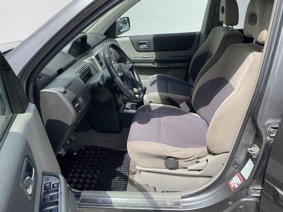 Nissan X-Trail 2.2 D  4x4