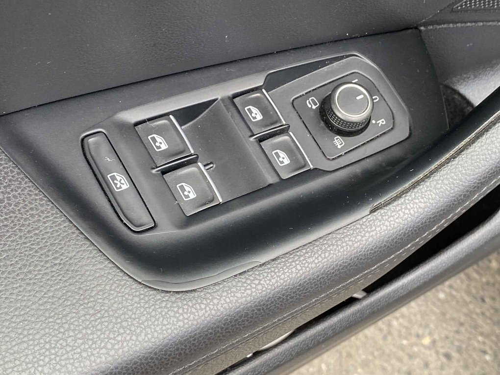 Volkswagen Passat 2.0 TDi 