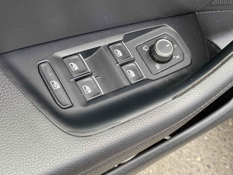 Volkswagen Passat 2.0 TDi 