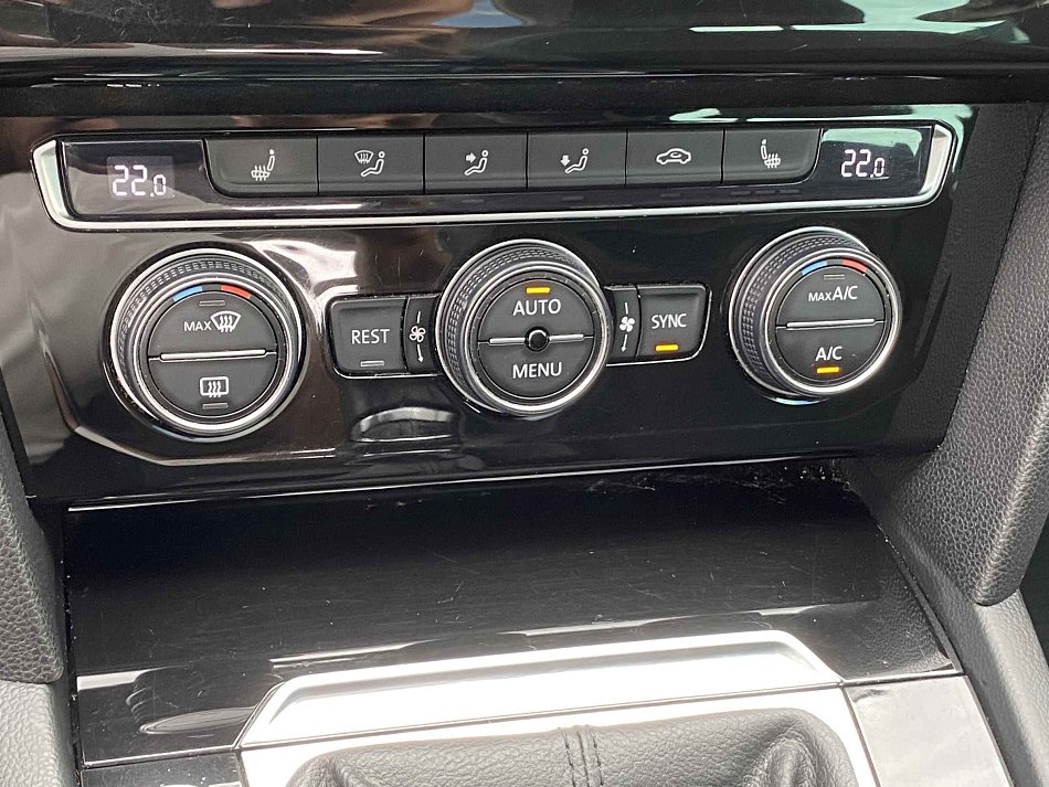 Volkswagen Passat 2.0 TDi 