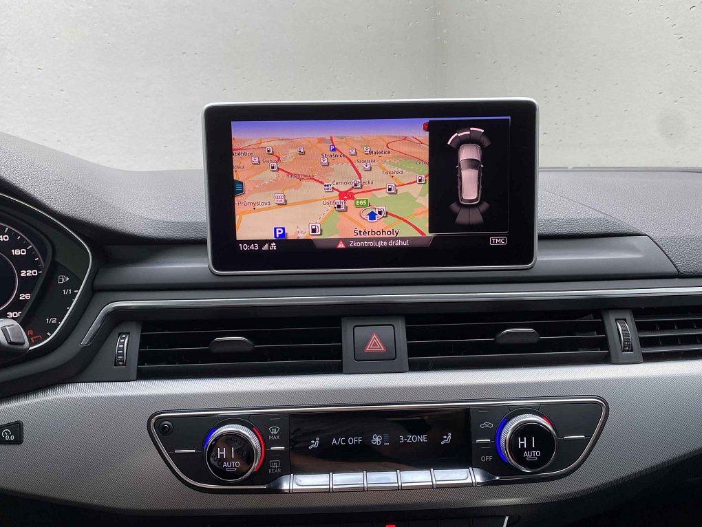 Audi A4 2.0 TDi S-line