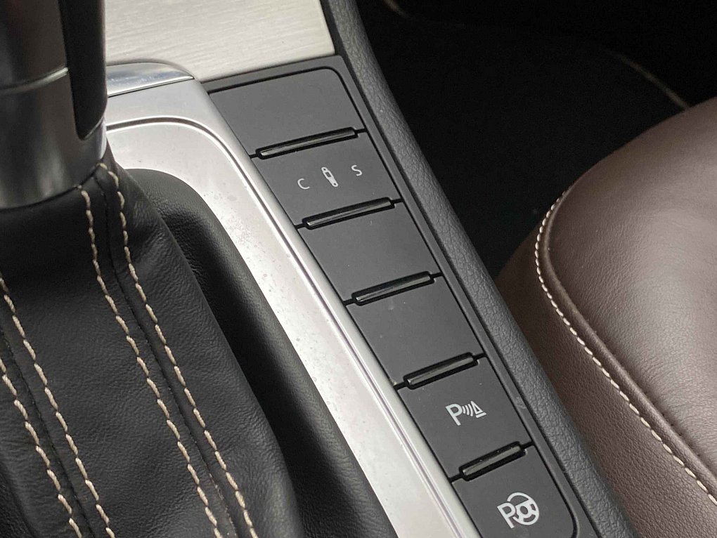 Volkswagen Passat 2.0 TSi Exclusive