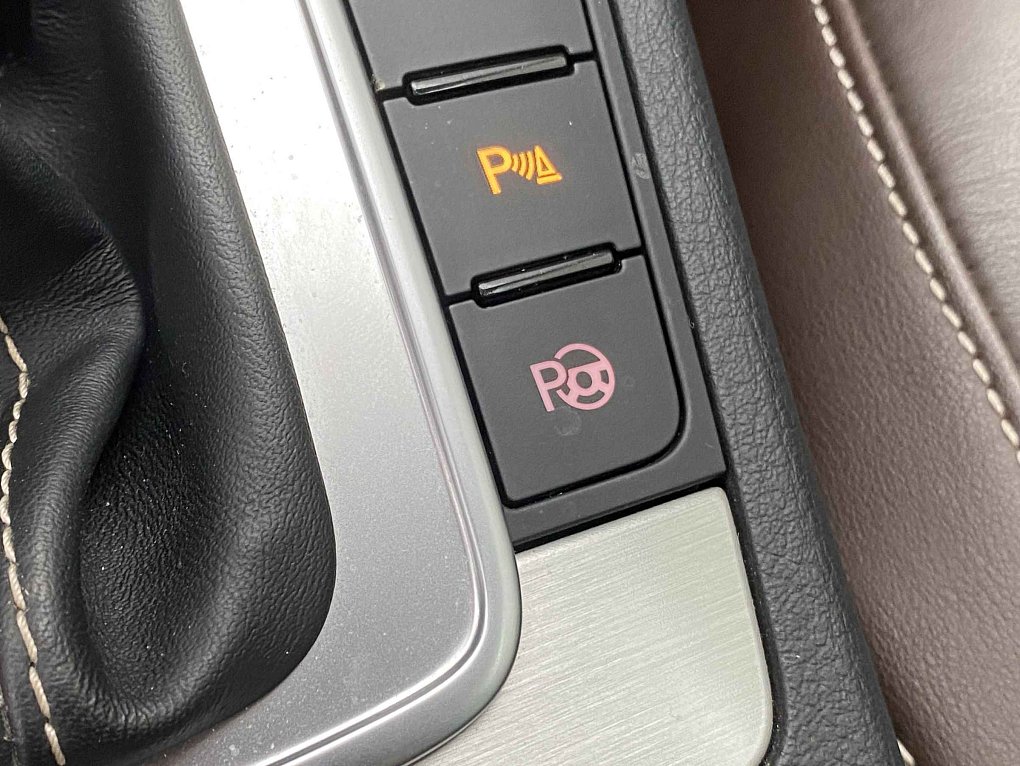 Volkswagen Passat 2.0 TSi Exclusive