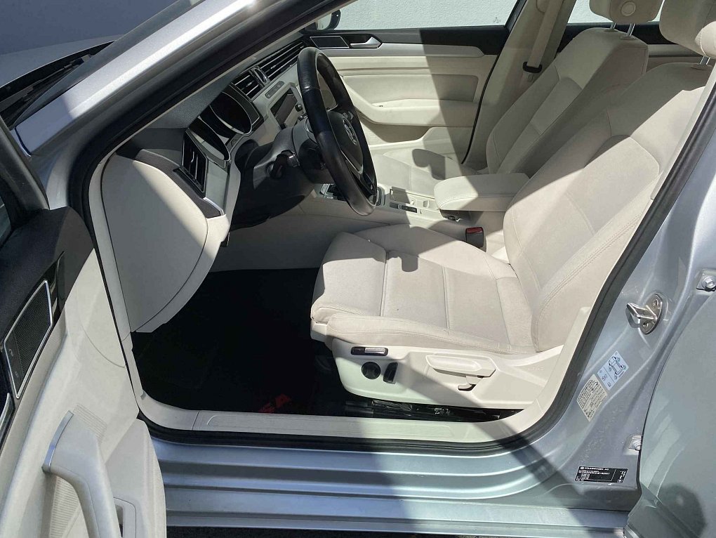 Volkswagen Passat 2.0 TDi Comfortline
